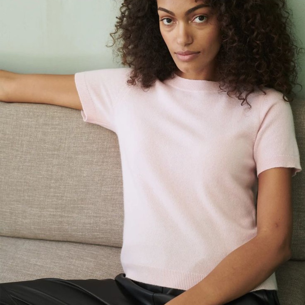 Quince cashmere tee, pastel pink, NWT